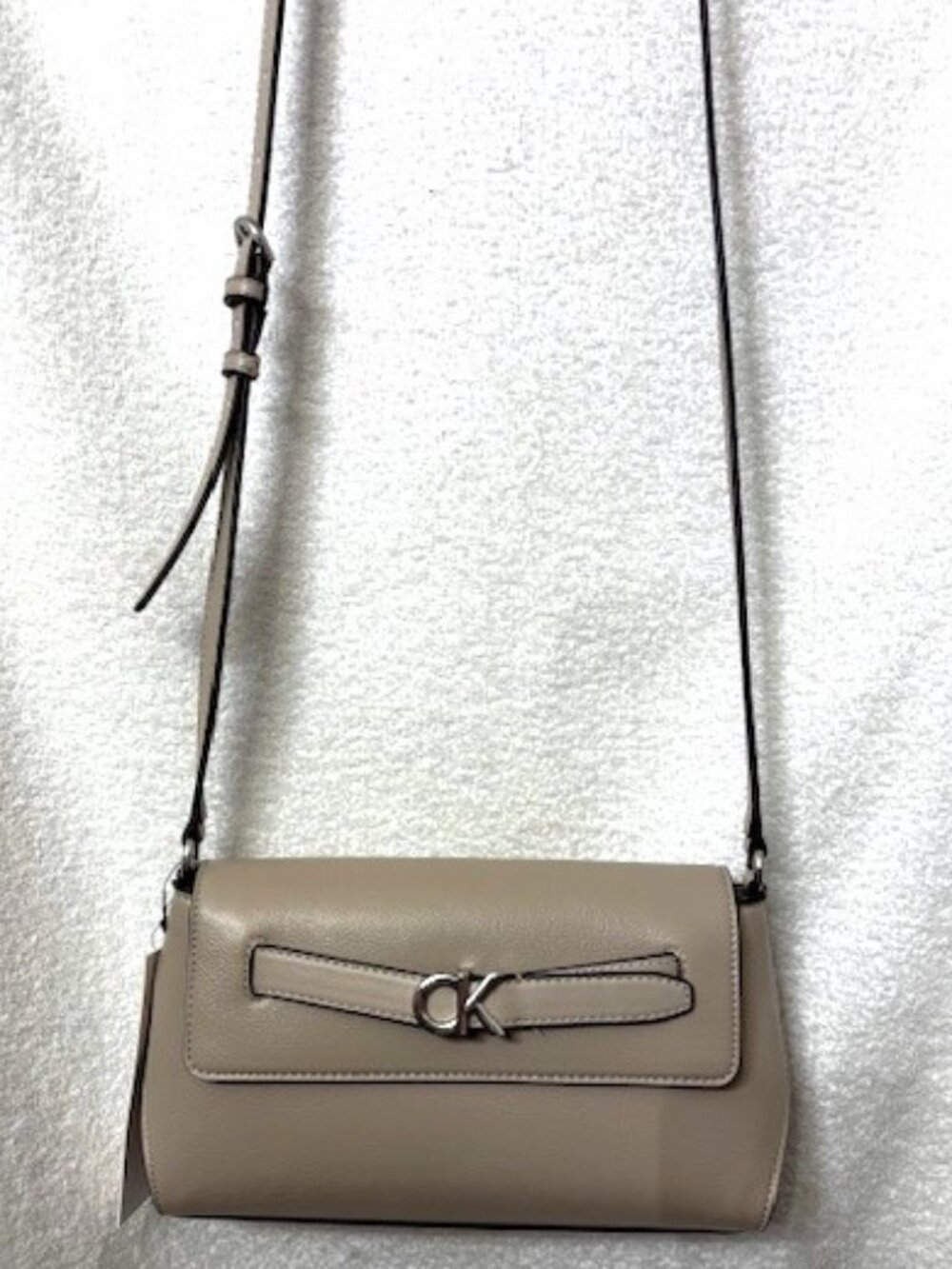 Calvin Klein Annalise Adjustable Belted crossbody bag in Dune color NWT